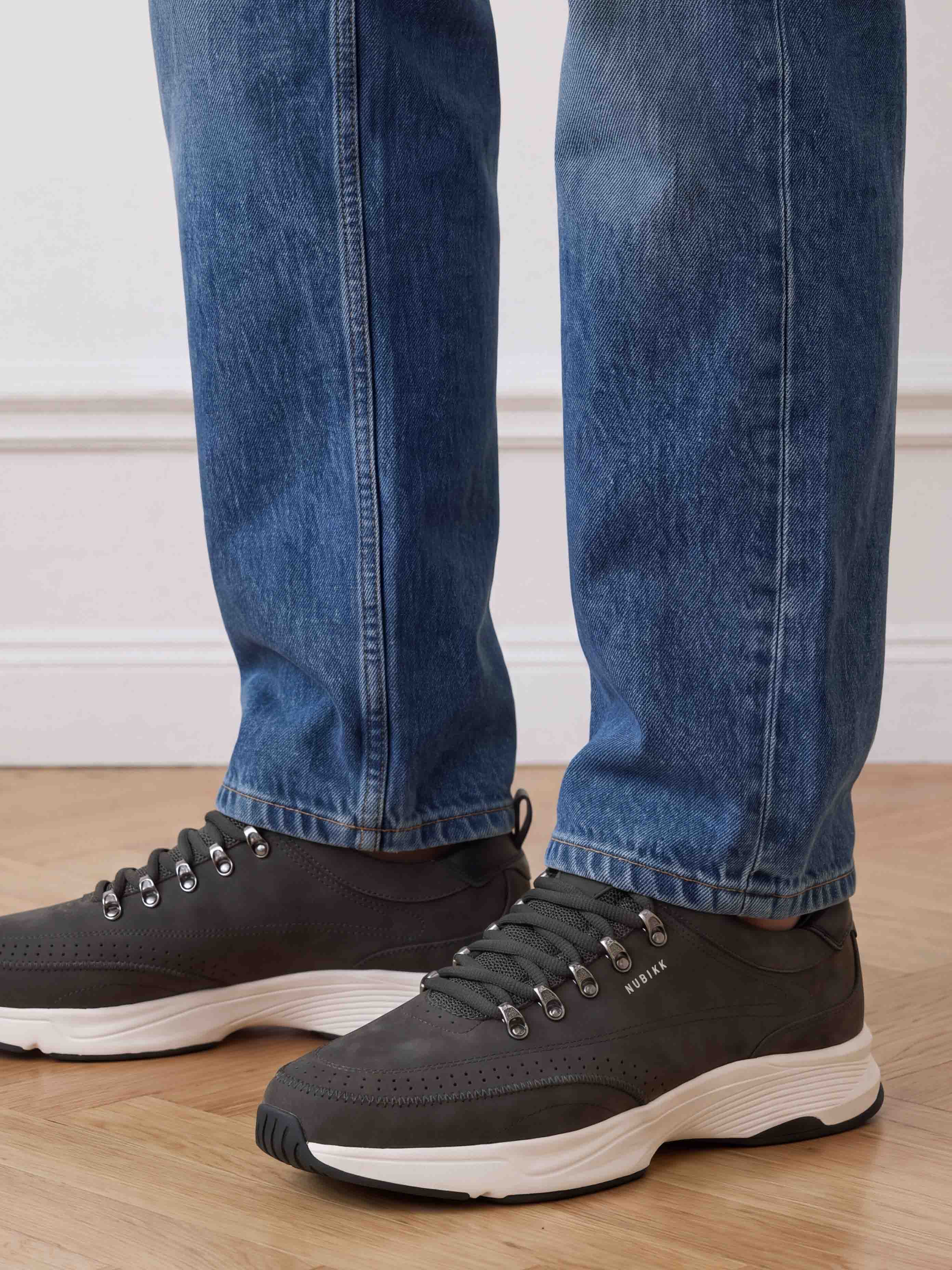 Nero Reese | Grey Leather Sneakers for Men