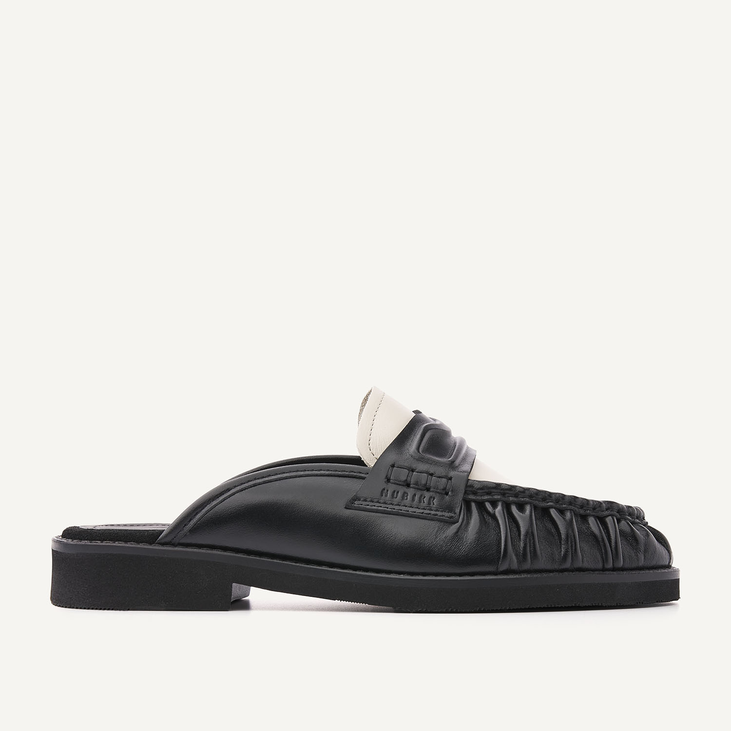 Jones Mule | Schwarz-weißer Leder-Slipper für Damen