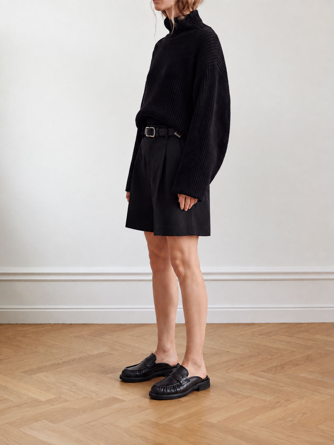 Jones Mule | Black Leather Slip-on for Women